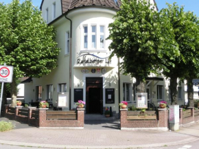 Гостиница Raffelberger Hof  Мюльхайм-На-Руре